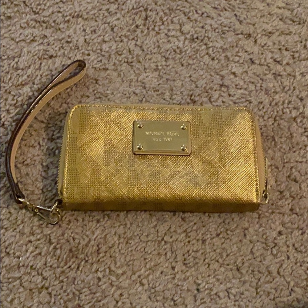 Michael Kors wallet